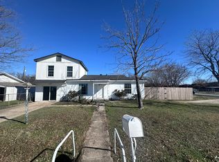 211 Sunnyside Dr, Waxahachie, TX 75165