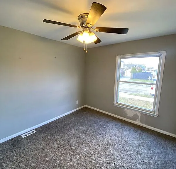 1537 Chandler Ave — Photo 9