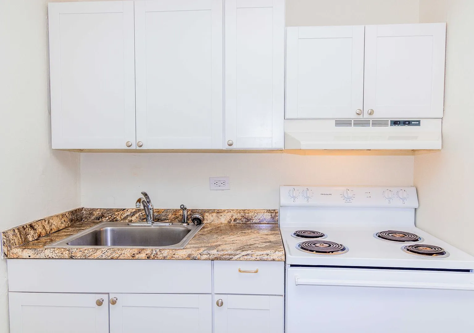 101 Carrollton Terrace — Photo 2