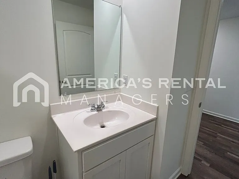 7213 Wilburton Ln — Photo 11
