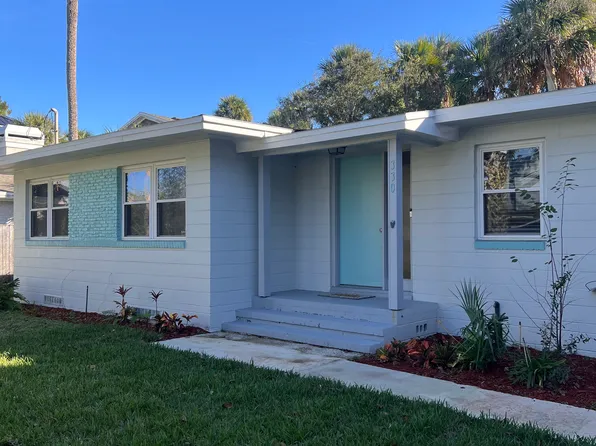 330 11th St, Atlantic Beach, FL 32233
