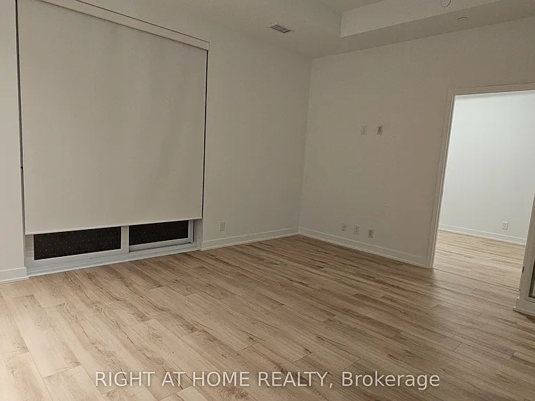 1660 Bloor St W #418 — Photo 19