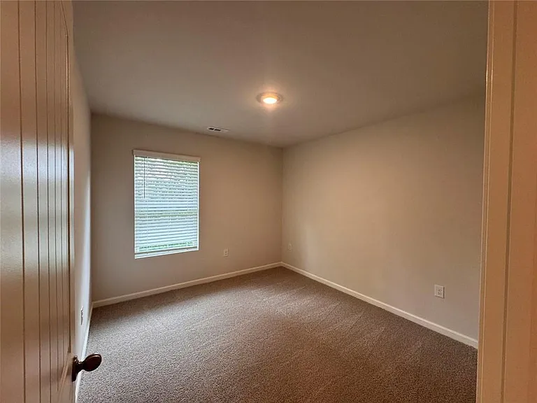 24 Berryville Dr — Photo 15
