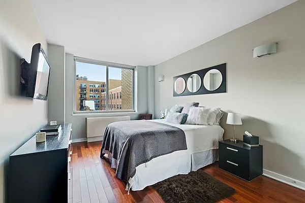 Sold by Compass | media 5