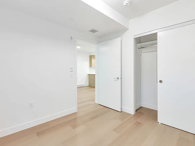 1490 W 32nd Ave — Photo 20