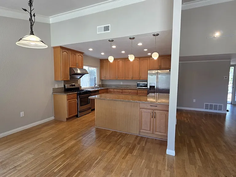 7118 Columbine Dr — Photo 13