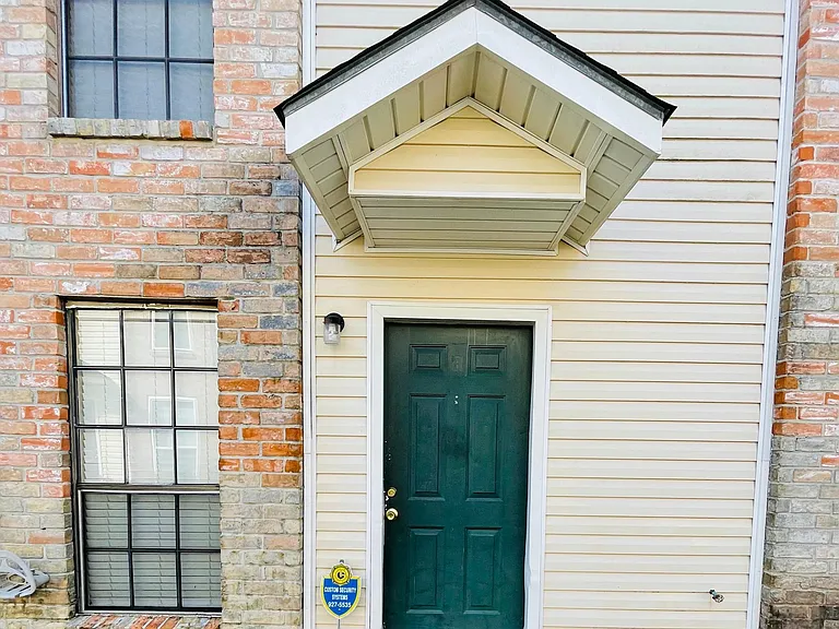 1720 Brightside Dr #B — Photo 1