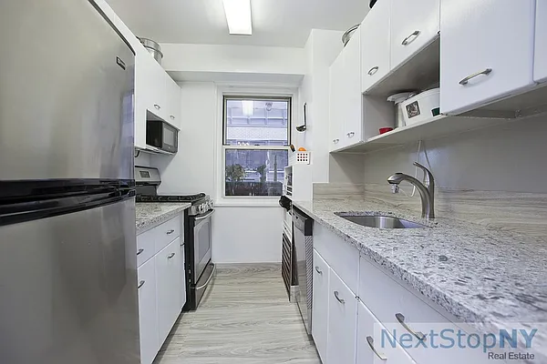 Sold by NextStopNY | media 4