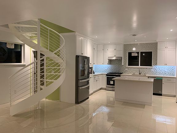3rd image of 401 San Bruno Ave #A