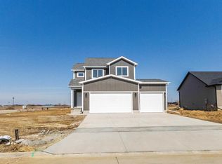 245 Bordner Dr, Jesup, IA 50648