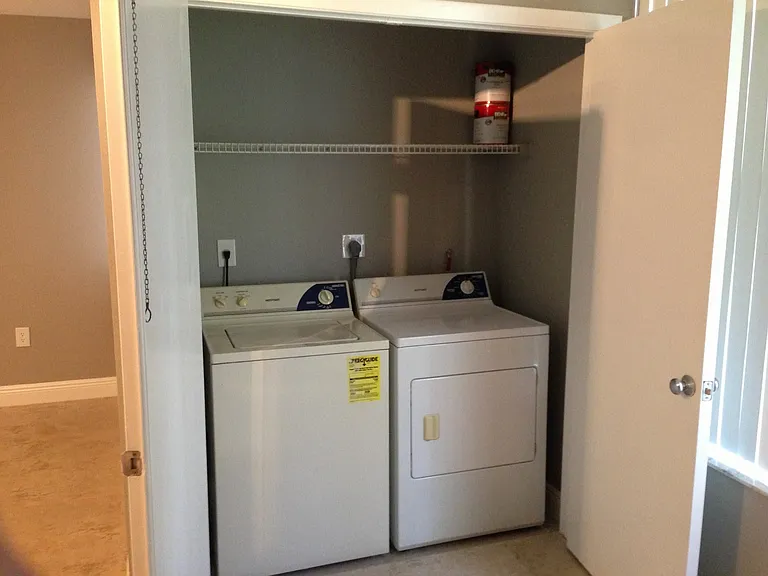 2850 N Oakland Forest Dr #112 — Photo 9