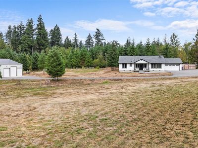 270 Hinch Road, Castle Rock, WA, 98611