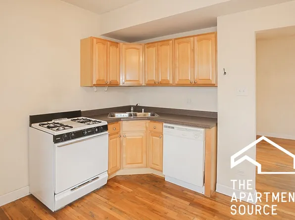 3529 N Broadway St, Chicago, IL