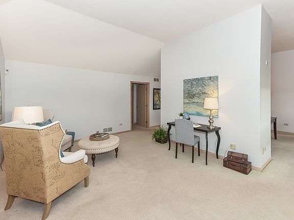 5th image of 23215 W Lake Pl