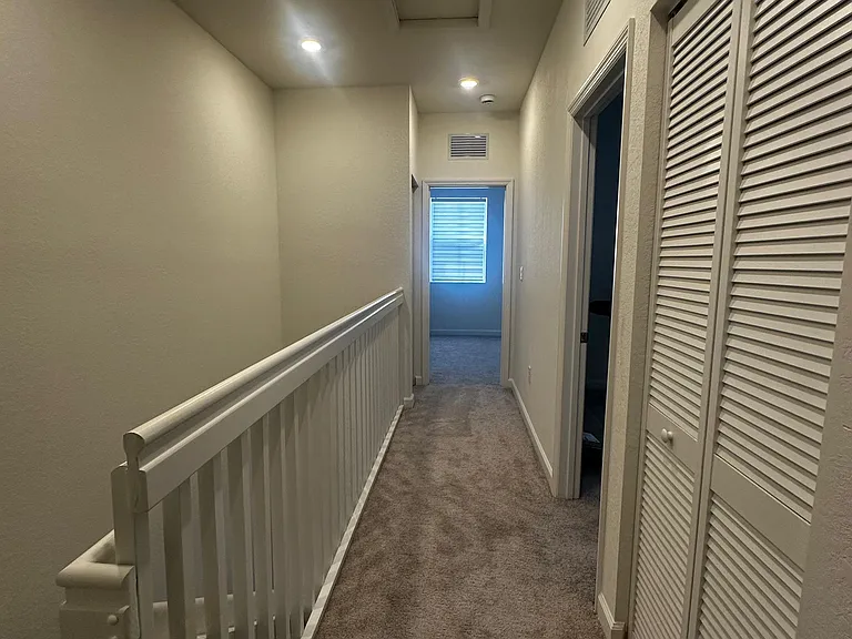 2811 SE 26th Ave — Photo 13