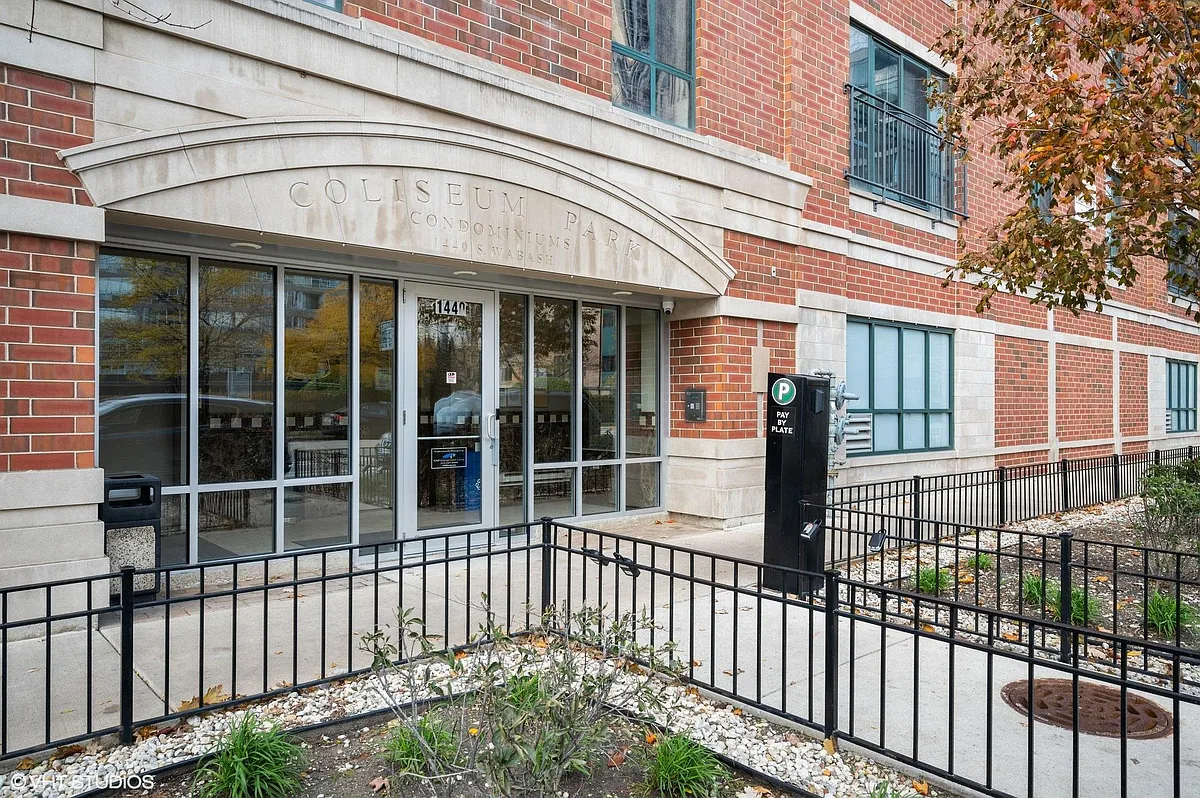 Building Photo - 1440 S Wabash Ave #209