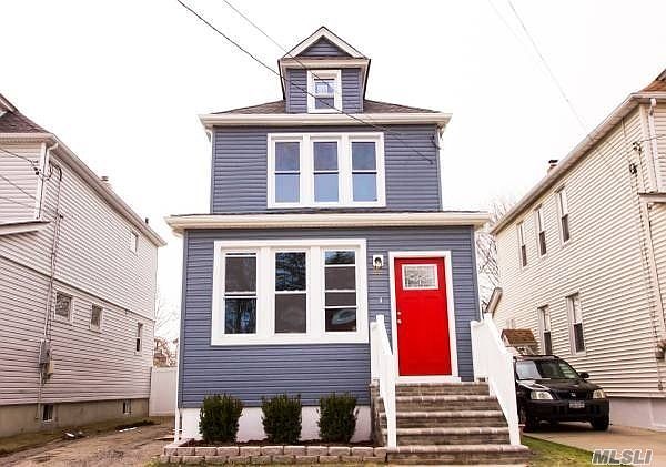 1st image of 230 E Mineola Ave