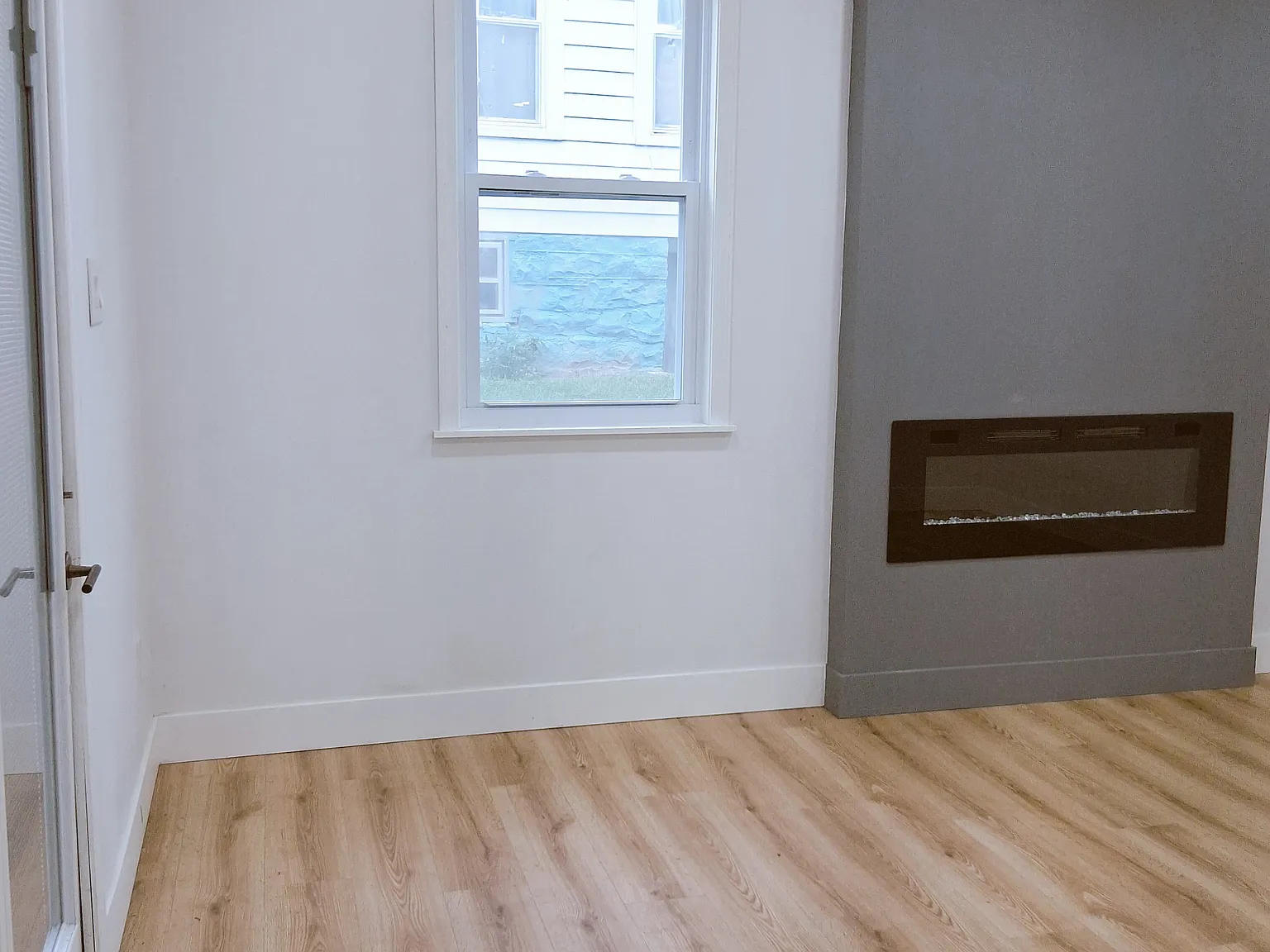 3 bed, 1750 sqft, $1,800 — Photo 2