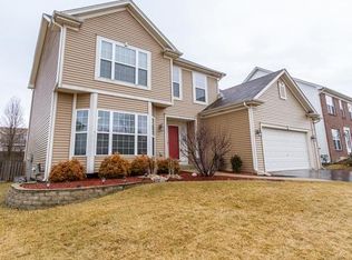 141 Hearthstone Dr, Bartlett, IL 60103