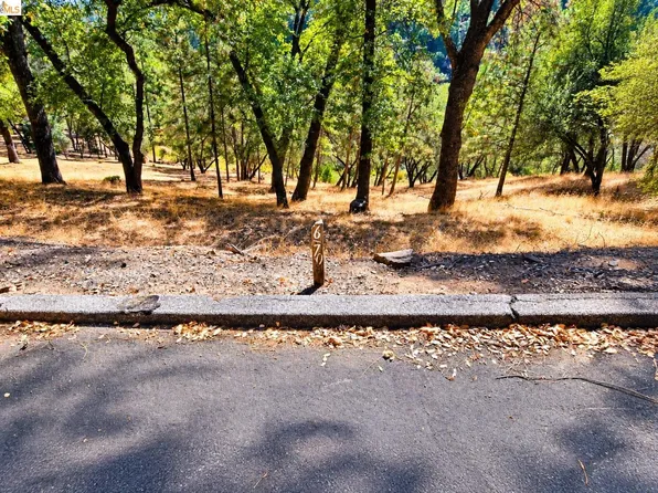 (undisclosed Address), Groveland, CA 95321