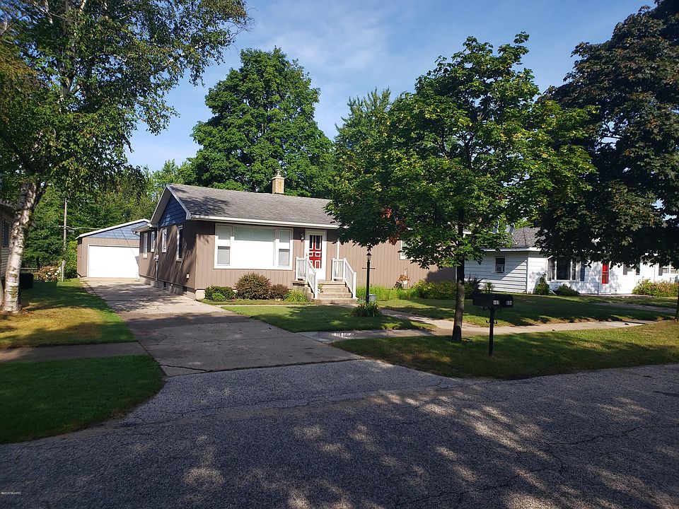 1st image of 607 N Lavinia St