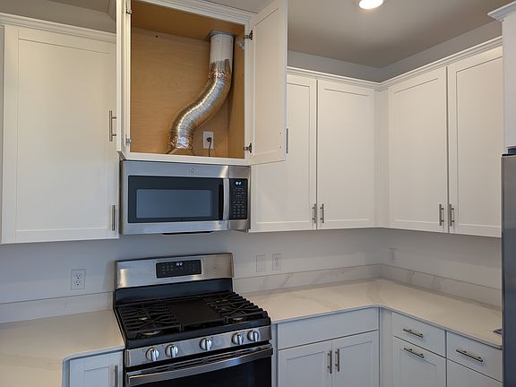 5th image of 249 Lewis Fisher Dr