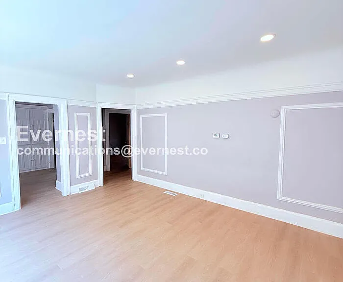 2302 Hazelwood St #1 — Photo 8