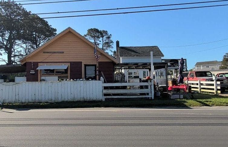 1st image of 3356 Ridge Rd