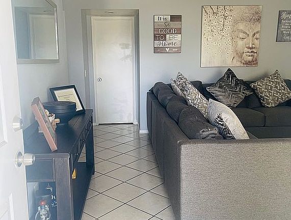 3rd image of 43832 Palm Vista Ave