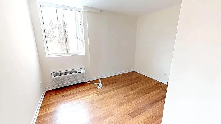 Rented by Ridgewood Capital NYC LLC | media 4