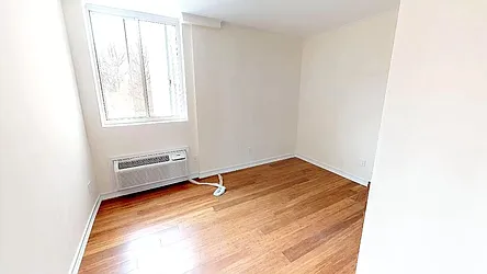 Rented by Ridgewood Capital NYC LLC