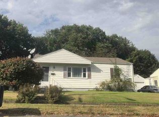 124 Twin Brook Rd, Hamden, CT 06514