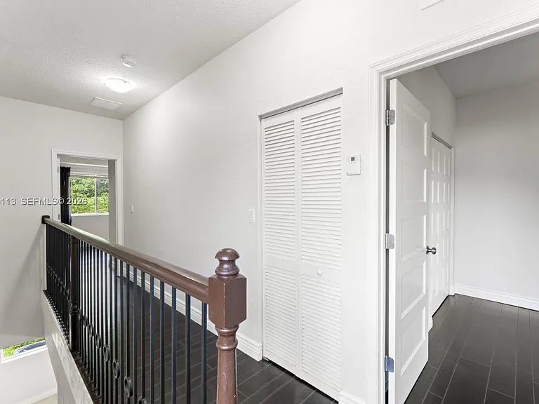 1110 NE 1st Ave #1110 — Photo 9