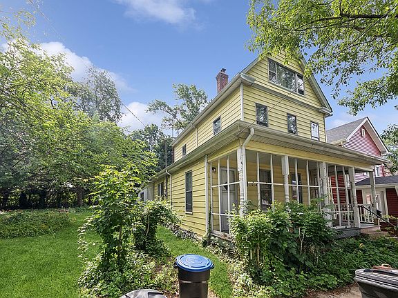 3rd image of 2138 Reeds Mill Ln