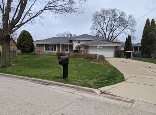 12020 W Chambers St, Wauwatosa, WI 53222