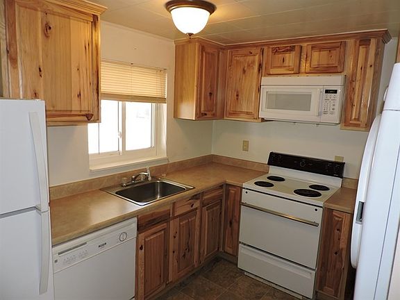 3rd image of 2810 W Queen Ave