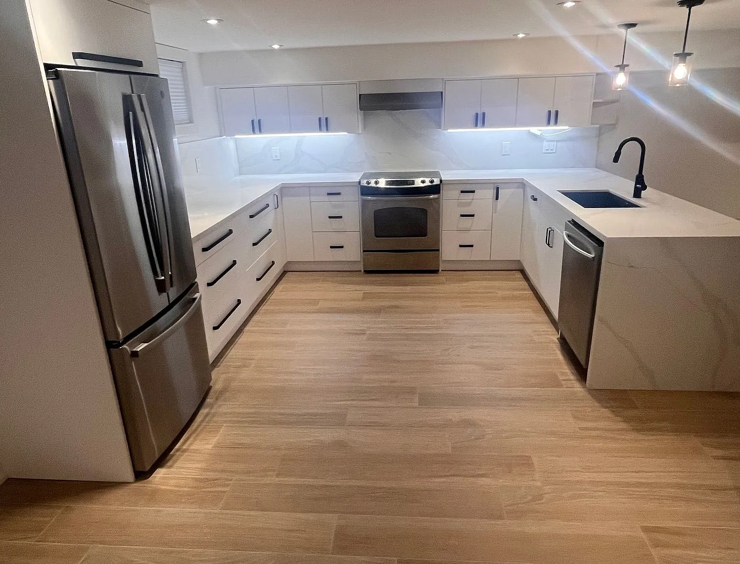 2 bed, $2,100 — Photo 1