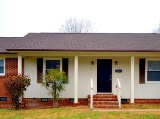 807 Squirrel Hill Rd, Charlotte, NC 28213