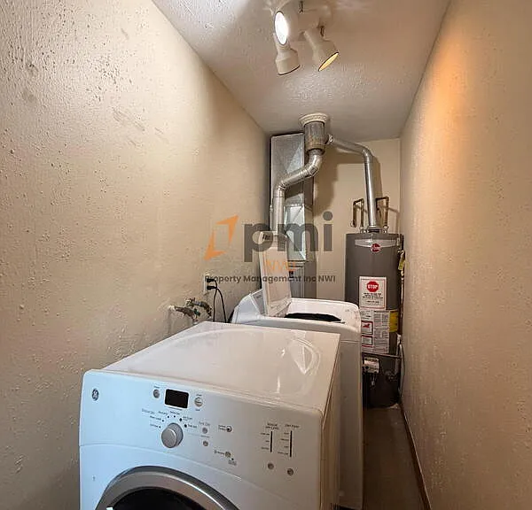 7726 Durbin St — Photo 10
