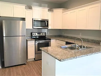 3703 Common St #22 — Photo 9