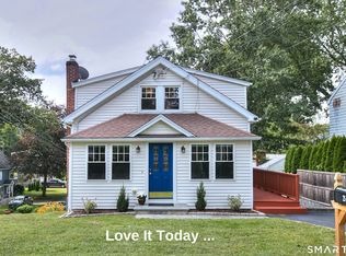 25 Maplewood Ave, Westport, CT 06880