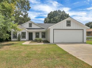 220 Sherman St, Rusk, TX 75785