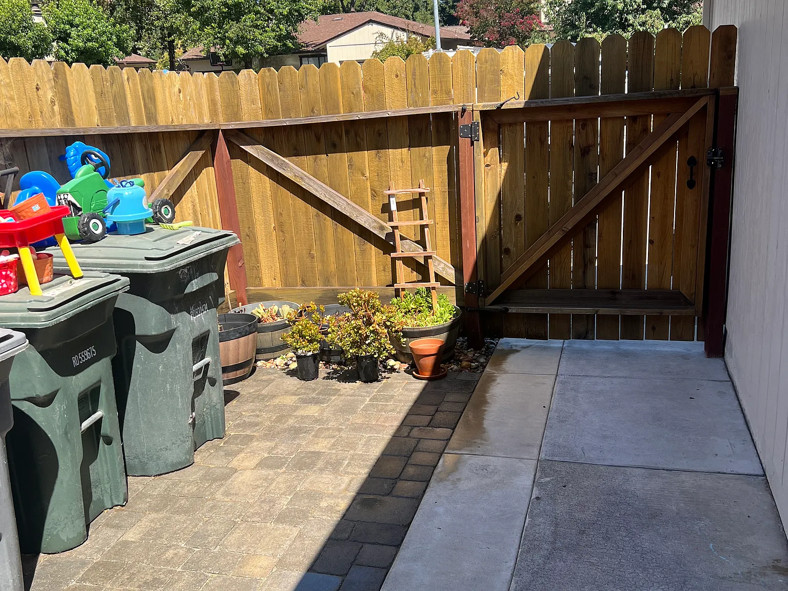 2 bed, 888 sqft, $2,750 — Photo 3