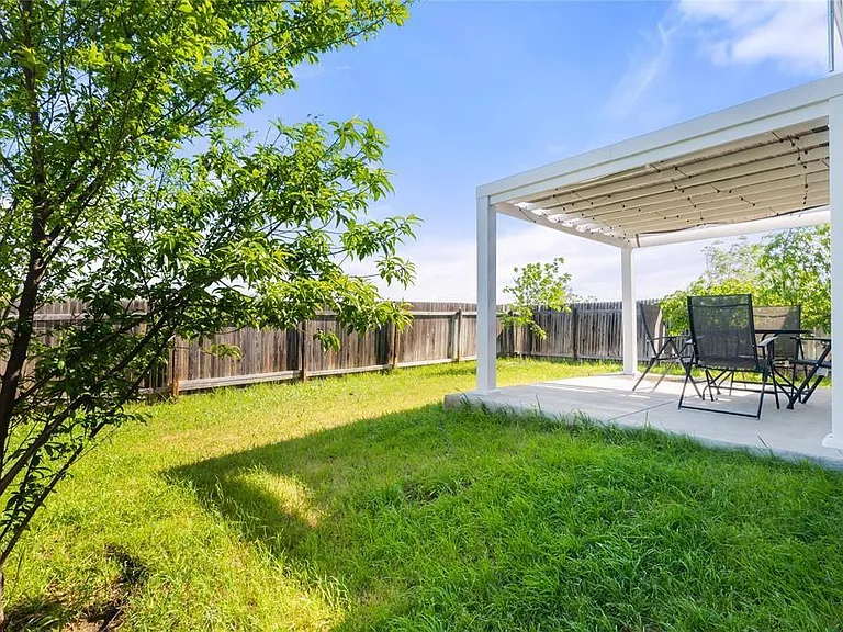 121 Guemal Rd — Photo 23