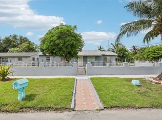 3398 NW 212th St, Miami Gardens, FL 33056