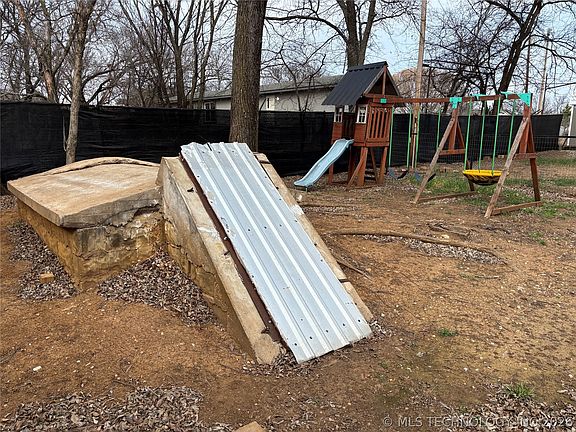 3rd image of 705 Butler St