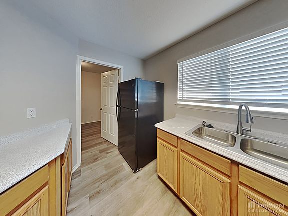 5th image of 8844 Staghorn Ml