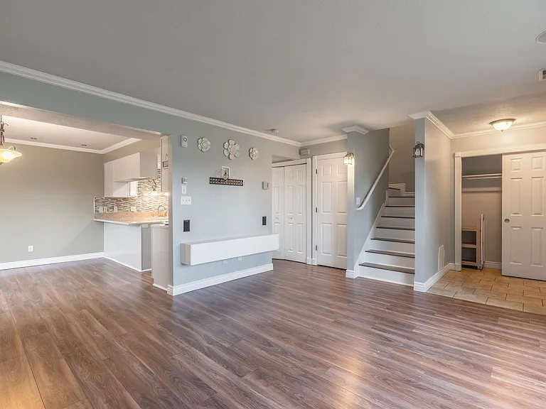 3907 W Rockwood Way — Photo 8