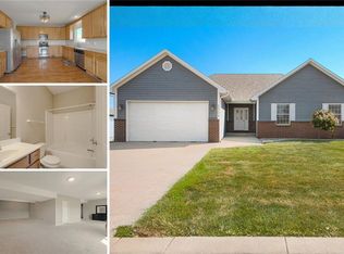 1706 Bluebird Ct, Atchison, KS 66002