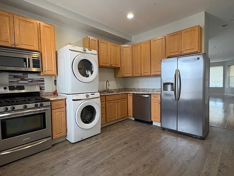 8513 S Sangamon St — Photo 11